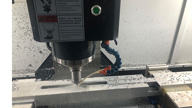 鋁加工中心要用哪種切削液比較好？-科鼎鑫
